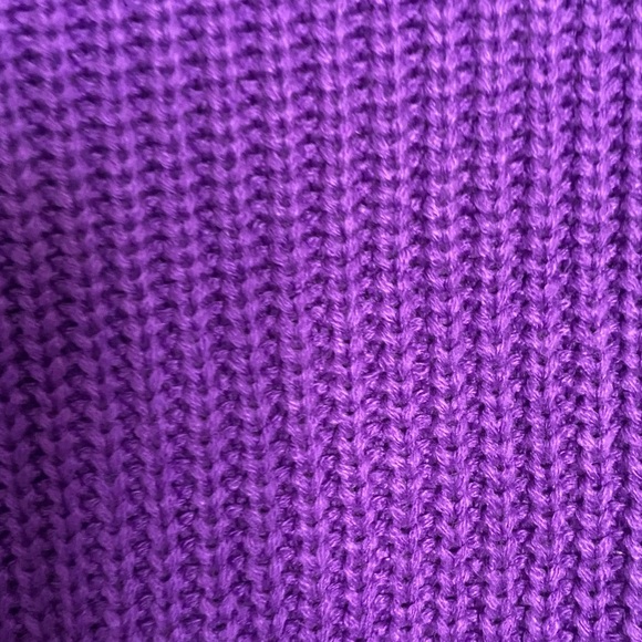 Purple sweater - Picture 3 of 3